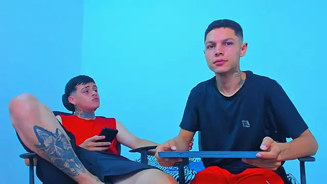 Thomas-Wil Webcam Show