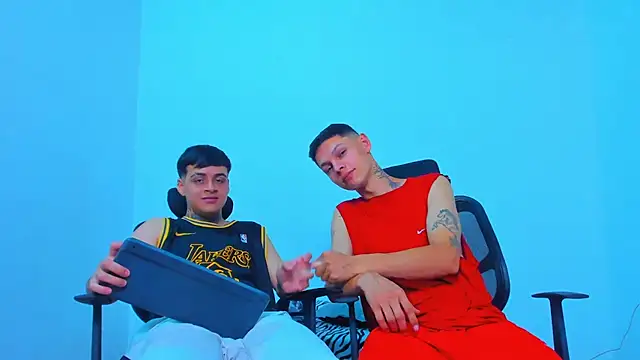 Вебкам-шоу Thomas-Wil