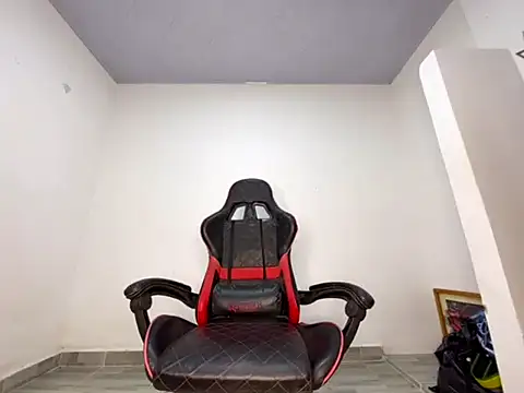 Pertunjukan Kamera Web blessed-cock