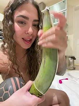 Show modela maferalvarexxx na web-kameri