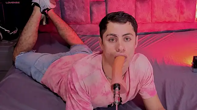 LeoMonnroe webcam show