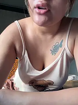 Rosy_BabyDoll 网络视讯表演