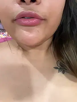 Pertunjukan Kamera Web Rosy_BabyDoll