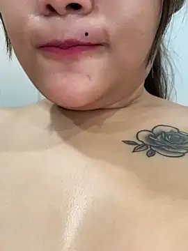 Rosy_BabyDoll's Webcam Show