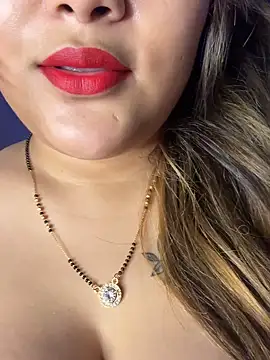 Show modela Pink_BabyDoll na web-kameri
