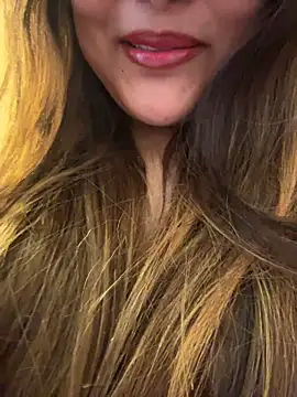 Myra_Exclusiven Webbikameraesitys