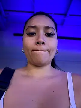 Veronica_Wins_ Adlı Modelin Canlı XXX Sohbeti