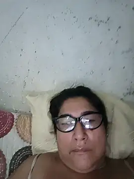 Chat +18 de PatriciaGrajales ao vivo