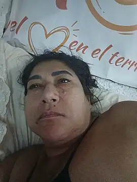 دردشة PatriciaGrajales الجنسية المباشرة