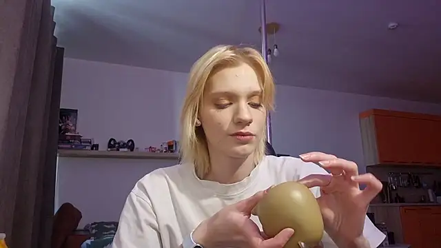 AuraNevera's Webcam Show