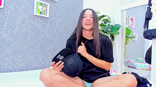 ViictoriiaSaenz Chat XXX live