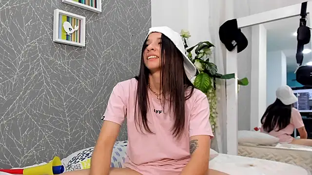 ViictoriiaSaenz Chat XXX live