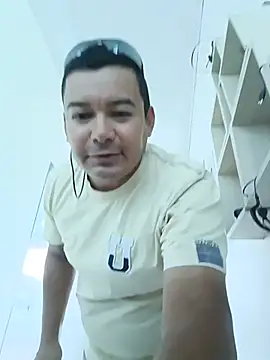 Romeo_sex15 webcam show