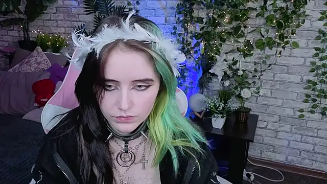 Pokazy przed kamerką – RubyMyst