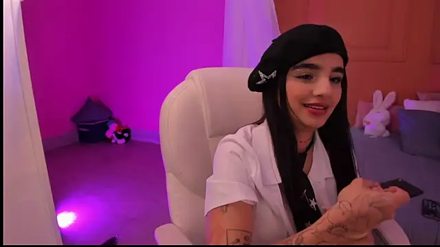 Abriil_cutee's Live XXX Chat