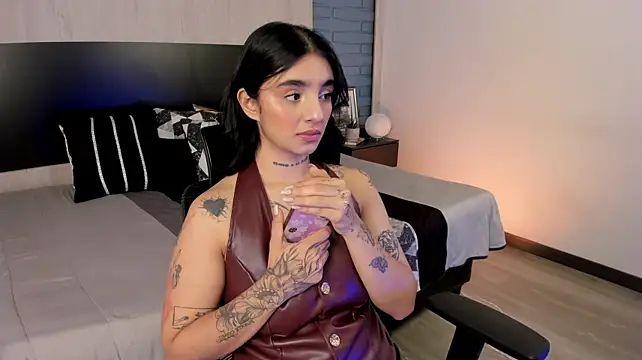 Abriil_cutee – webcam-show