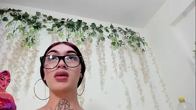 Pokazy przed kamerką – lizz_lunna