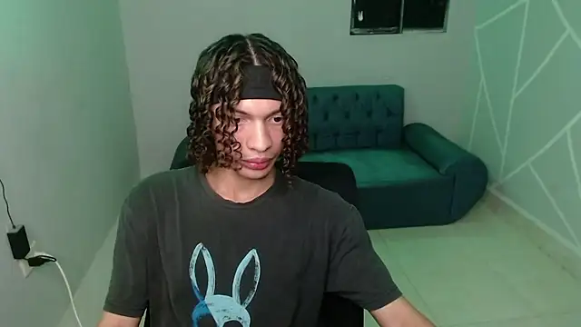 Axel_fox77 Adlı Modelin Web Kamerası Şovu