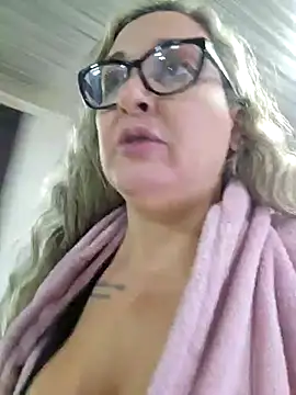 BellaFortuneGaucha Adlı Modelin Canlı XXX Sohbeti
