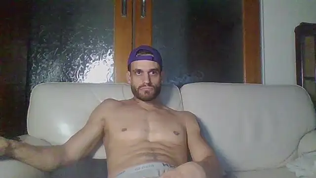 Maxpac_roccox webcam show