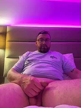 PrivateJohn11's Webcam Show