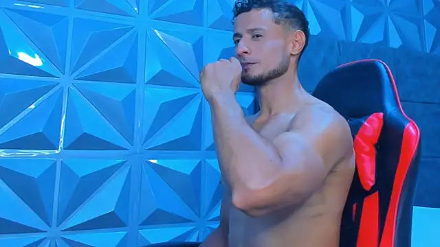 Adonys_Lewis_ ওয়েবক্যাম শো