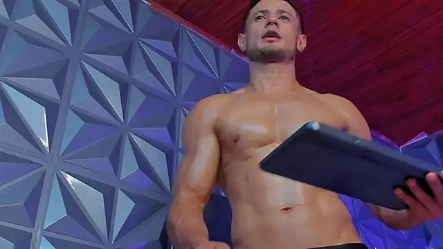 Adonys_Lewis_ Show Webcam