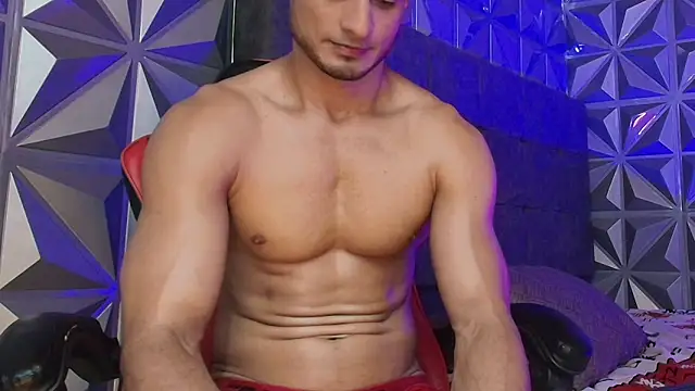 Adonys_Lewis_ Webcam-Show