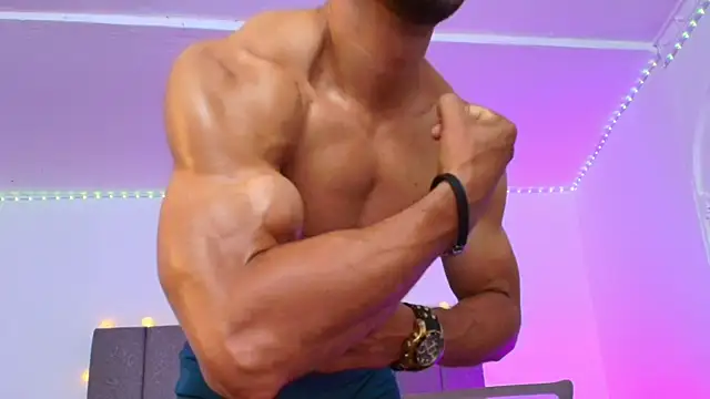 Adonys_Lewis_ Show Webcam