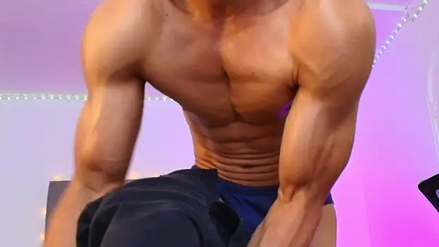 Adonys_Lewis_ Show in webcam