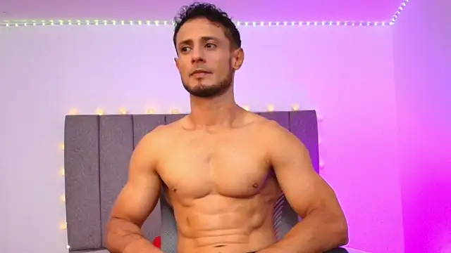 Adonys_Lewis_ Show Webcam