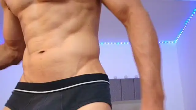Adonys_Lewis_のウェブカメラショー
