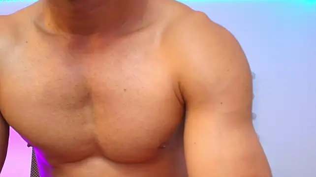 Adonys_Lewis_ Adlı Modelin Web Kamerası Şovu
