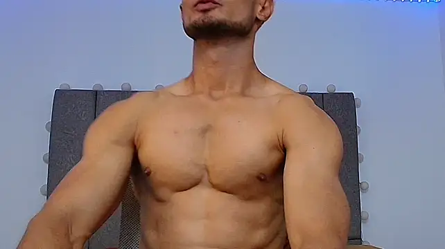Adonys_Lewis_のウェブカメラショー