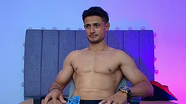 Adonys_Lewis_ 网络视讯表演