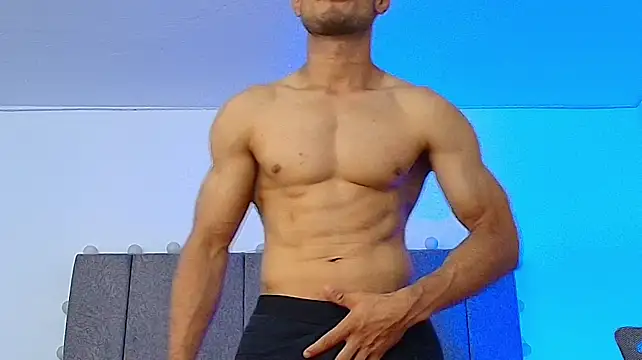 Adonys_Lewis_ – Kamerová šou