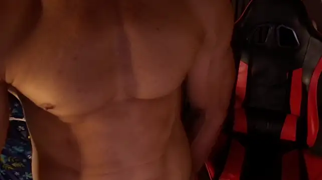 Adonys_Lewis_n Webbikameraesitys