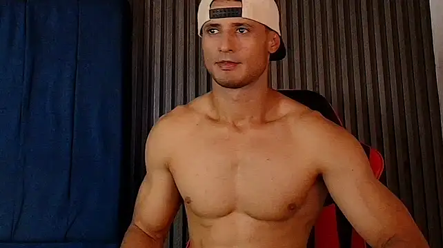 XXX chat uživo modela Adonys_Lewis_