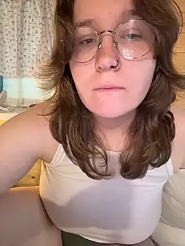 jullythefatty's Live XXX Chat