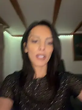 AliceBeatrice Pertunjukan Webcam