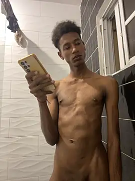 Badboy_00s Show in webcam