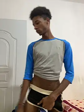 Badboy_00s Show in webcam