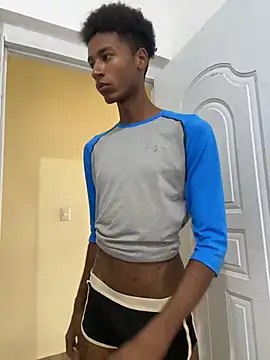 Show modela Badboy_00s na web-kameri