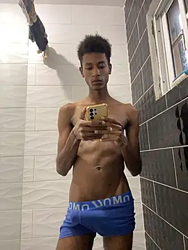 Badboy_00s 在線直播表演