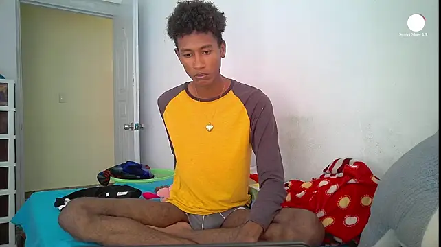 Badboy_00s 网络视讯表演