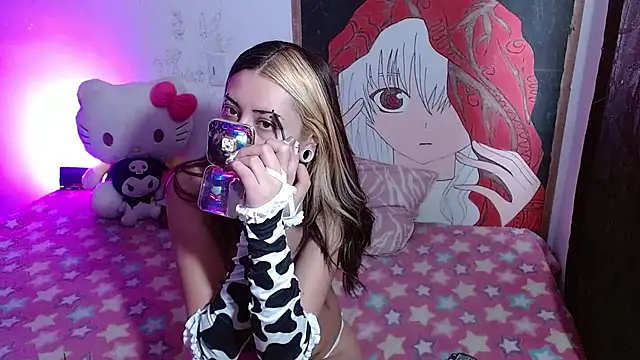 kittymiauu444's Live XXX Chat