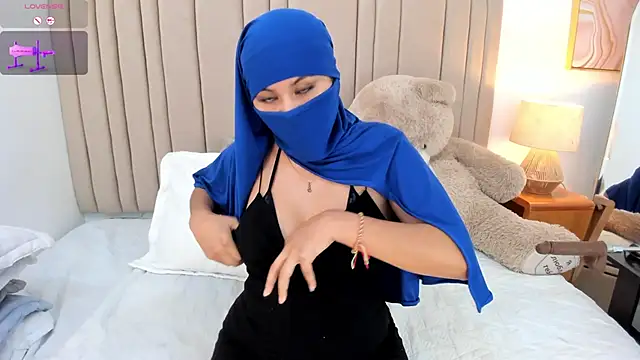 _seelena Adlı Modelin Canlı XXX Sohbeti