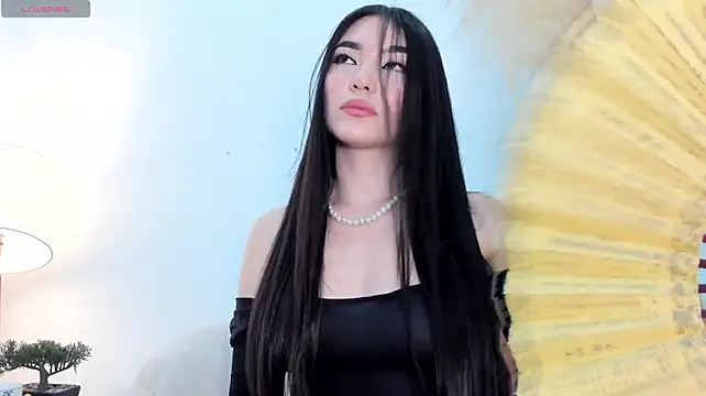 Živý XXX chat AiiriKimmura