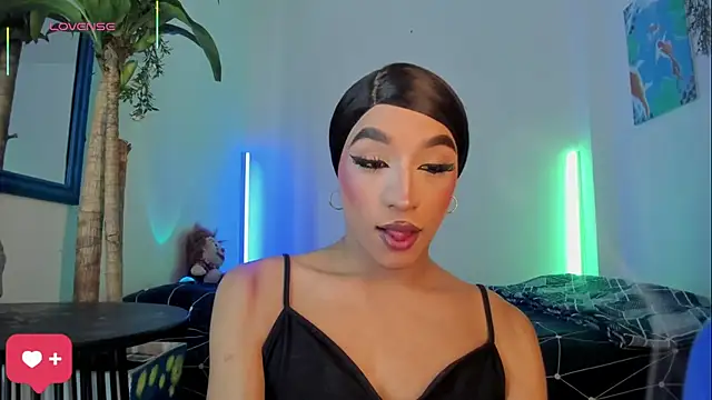 Naughty_Blue 网络视讯表演