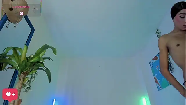 Naughty_Blue Show Webcam